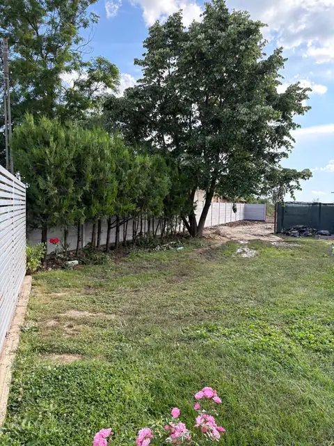 Customer photo no. 9: Konkret Line fence (Google review)