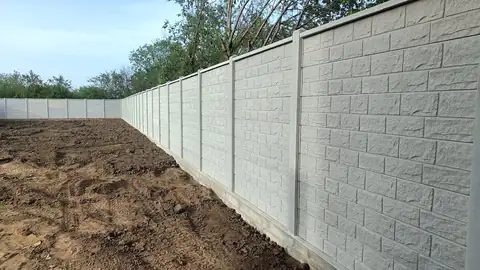 Customer photo no. 18: Konkret Line fence (Google review)
