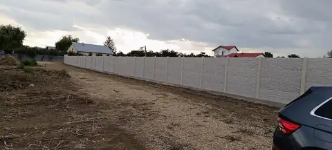 Customer photo no. 21: Konkret Line fence (Google review)