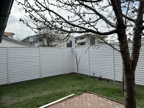 Customer photo no. 29: Konkret Line fence (Google review)
