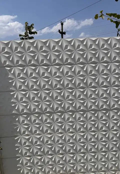 Customer photo no. 34: Konkret Line fence (Google review)
